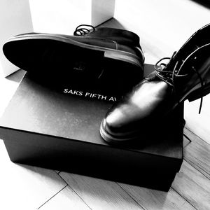 Men's Size 9 SAKS FIFTH AVENUE Shoes